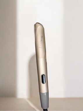 Remington Champagne Gold and Gray Ceramic Hair Straightener